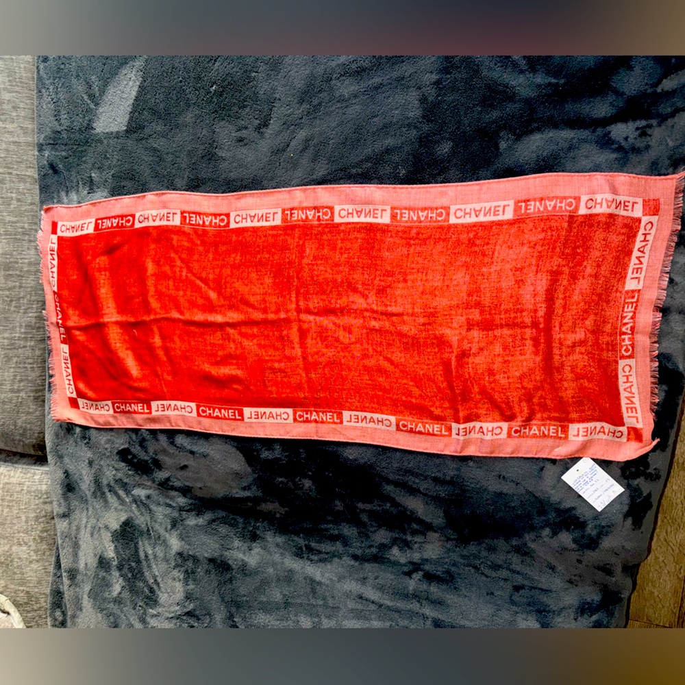 Woman Chanel Scarf Brick Color NWT